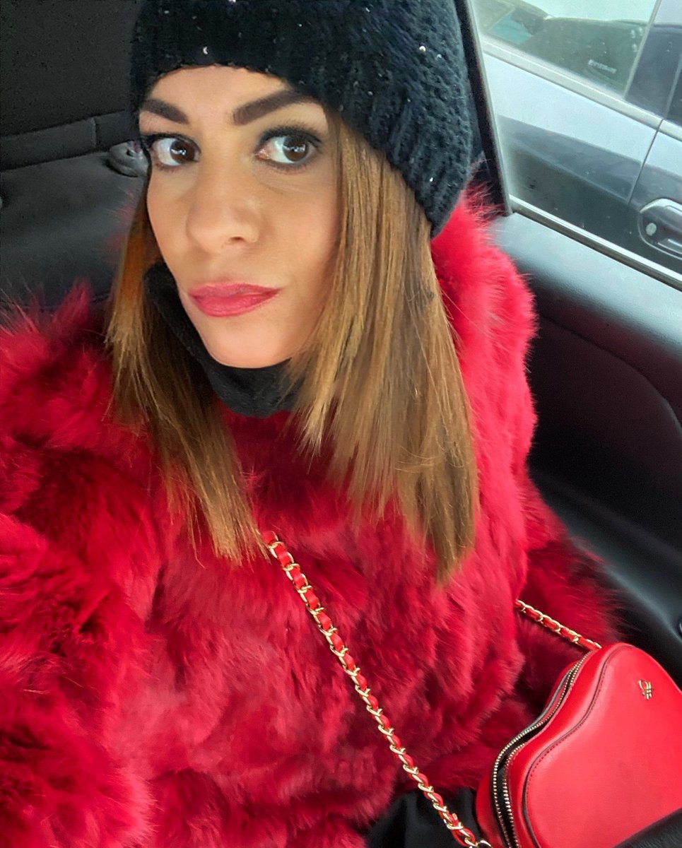 “In un mondo dove conta solo quello che hai, la vera fortuna è avere qualcuno che ti vuole solo per quello che sei.” 

#BuonGiornoNè❤️