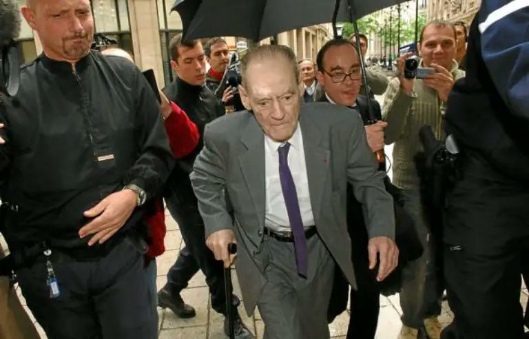 30/ C’est donc une « affaire » complexe avec au centre un personnage clé, Pierre Pellerin, sans doute le meilleur expert français du domaine mais dont la communication « caricaturale », a favorisé l'idée d’un mensonge d’État…