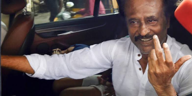 𝐌𝐚𝐧𝐨 (@rajini_mano) on Twitter photo சென்னை நண்பர்களுக்கு, போயஸ் கார்டனில் கூட்டம் கூடினால் ஊடகங்கள் வரும். ஊடகங்களில் பேசும்போது ரஜினி வரவேண்டிய அவசியத்தை தெளிவாக அடித்து சொல்லுங்கள். உங்கள் பேச்சு உலகம் முழுவதும் போகும். 🙏🏼🙏🏼🙏🏼
<a href="/rajinikanth/">Rajinikanth</a>
#ThalaivarFansAtPoesGarden சென்னை நண்பர்களுக்கு, போயஸ் கார்டனில் கூட்டம் கூடினால் ஊடகங்கள் வரும். ஊடகங்களில் பேசும்போது ரஜினி வரவேண்டிய அவசியத்தை தெளிவாக அடித்து சொல்லுங்கள். உங்கள் பேச்சு உலகம் முழுவதும் போகும். 🙏🏼🙏🏼🙏🏼
<a href="/rajinikanth/">Rajinikanth</a>
#ThalaivarFansAtPoesGarden