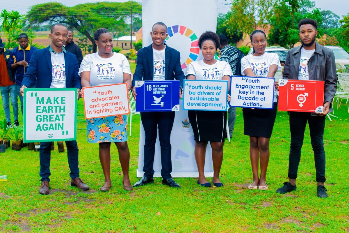 ZimYouthSDGs's tweet photo. #MashEastYouthSDGSummit Photo Stories

#GlobalGoals
@UNZimbabwe @UNDPZimbabwe @antonioguterres @AminaJMohammed @nickmangwana @ZACConline @bank_empower @KirstyCoventry @zimyouthcouncil @aya_chebbi @WorldBankAfrica @mhtestd @ZIMCODD1 @edmnangagwa @Ribeiro6Maria @GvanMontfort https://t.co/WoP1Ryf29M