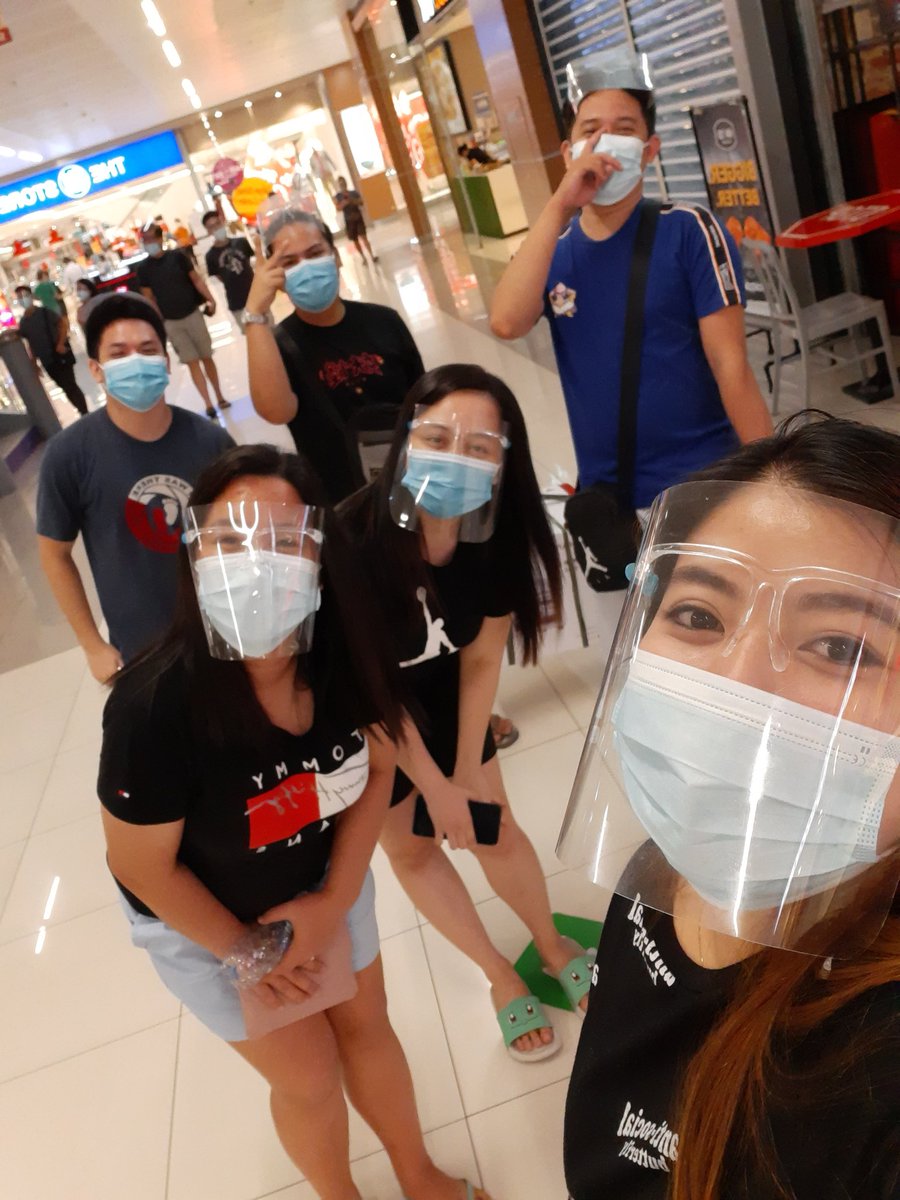 xelahlindig's tweet photo. A day well spent with my favorite persons 🥰🥰🥰
P.S. Appliances na target namin sa mall hahahaha. #AdultingAndStuff #Adultthing https://t.co/8t9n6rVTqg
