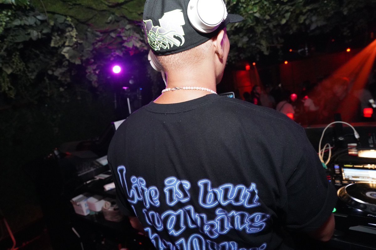 Light_Up_Friday's tweet photo. -Back Number Snap-
2020.9.11.Fri
SP GUEST
@DJ_KEKKE
<EVERY FRIDAY>
LIGHT UP FRIDAY
@laurel_tokyo
-RESIDENT-
@djhazime @DJSHIN_JP
-HOST MC-
@bullmatic
#laurel #laureltokyo
#lightupfriday
#djkekke https://t.co/dHzz65Uamv