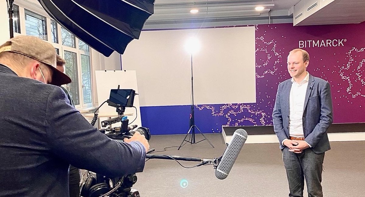 Team_BITMARCK's tweet image. Gelungener Auftakt der Veranstaltungsreihe Data.Science.Dialog: Mehr als 80 Teilnehmer informierten sich gestern über #Analytics, #KI und #BigData. Am Rande des Webinars beantwortete Factory-Lead Peter Flemming Fragen rund um #DataScience in der #GKV.