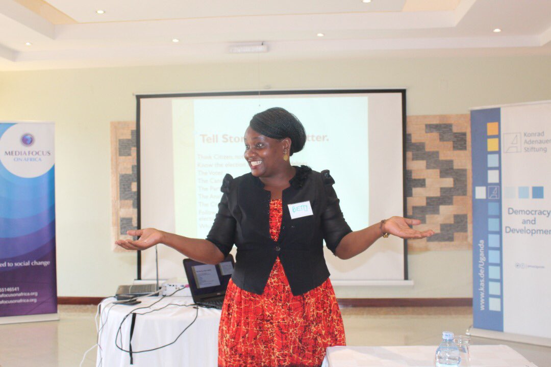 @bettymujungu: media must not ask their own questions only, allow for audiences to say something, but some stations are not allowing call-ins. #MediaWeek2020 regional dialogue series #Rwenzori