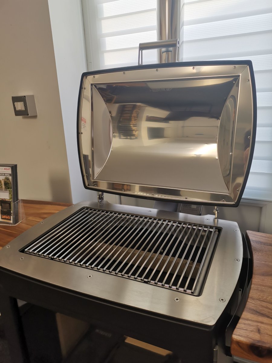 FireplacesView's tweet image. Chesneys Garden Gourmet 2 - in - 1 Heater BBQ, only £1500 🔥

Sleek in design, highly durable and powerful in heat, the Garden Gourmet offers luxurious outdoor cooking on a bigger scale, for those natural born entertainers.

Email castleviewfireplaces@gmail.com for more details