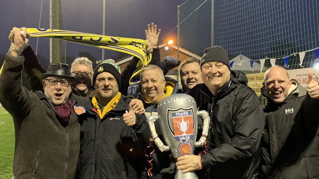 DarrenKs's tweet photo. 🙌🏻 SOMETHING TO CELEBRATE...
Confirmation that this Sunday at our FA Vase match V @FCSouthall Wendy and the gang will open Rose’s T-bar for a selection of hot and cold snack and (non-alcoholic) drinks... 👏🏻👏🏻 https://t.co/Pw2YnRbV0e
