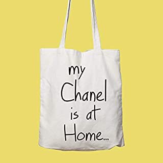 SimonaMangiante's tweet photo. As we have to wear the masks , let’s have fun with It ! This cutie pink thing is not “a wannabe Chanel” but a C fun collection you can buy at 7/ 11 for less than 10 $... when life send you lemons make a lemonade! #BetterDaysAhead #havefun #fashionista #funinstyle https://t.co/JvnVa8vSb3