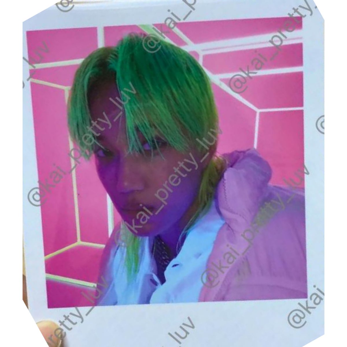 KJI_KAIEXO's tweet photo. To those who's asking, this polaroid are come from 
KAI 1st Mini Album 'PHOTO EVENT'

https://t.co/1WGVRyQQyJ 
total of 900 people will be given a Polaroid of prints (150 person winner for each seller)

cr. as watermarked 
#KAI #EXO #开 #카이 
@weareoneEXO https://t.co/z6baFZlgGs