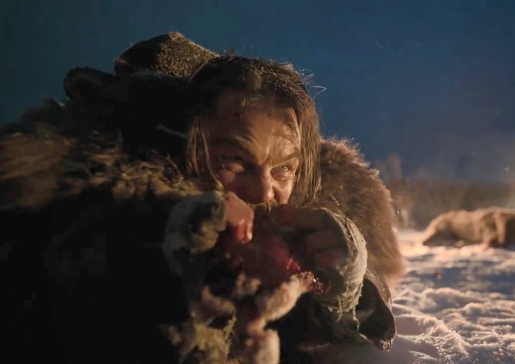 Fartour1's tweet photo. لئوناردو دى كاپريو بازيگر گياه خوار هاليوود در فيلم Revenant به خاطر طبيعى به نظر رسيدن صحنه تصميم به خوردن جگر خام بوفالو گرفت، 
كه البته بعدا اظهار پشيمانى كرد و گفت كه ديگه تكرارش نميكنه

#ظرائف_سينما

https://t.co/IbXQFp1bEb https://t.co/PienuDV2kx