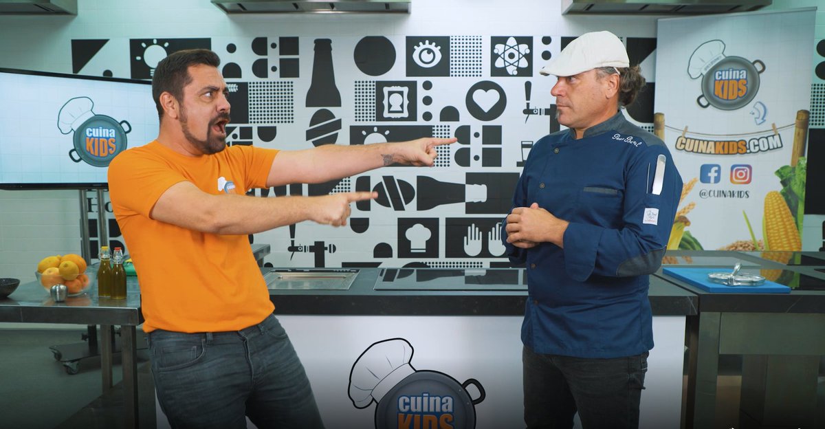 cuinakids's tweet photo. ¡Ya tenemos funcionando la plataforma online de CuinaKids! 😍 ¿Queréis que vuestros hijos e hijas aprendan a cocinar mientras se lo pasan en grande? Información y reservas cuinakids@peoplearescience.com 😋 https://t.co/ZLEledDwdc 
#CuinaKids #CocinaParaNiños #PeopleAreScience https://t.co/MVdjWEK0OP