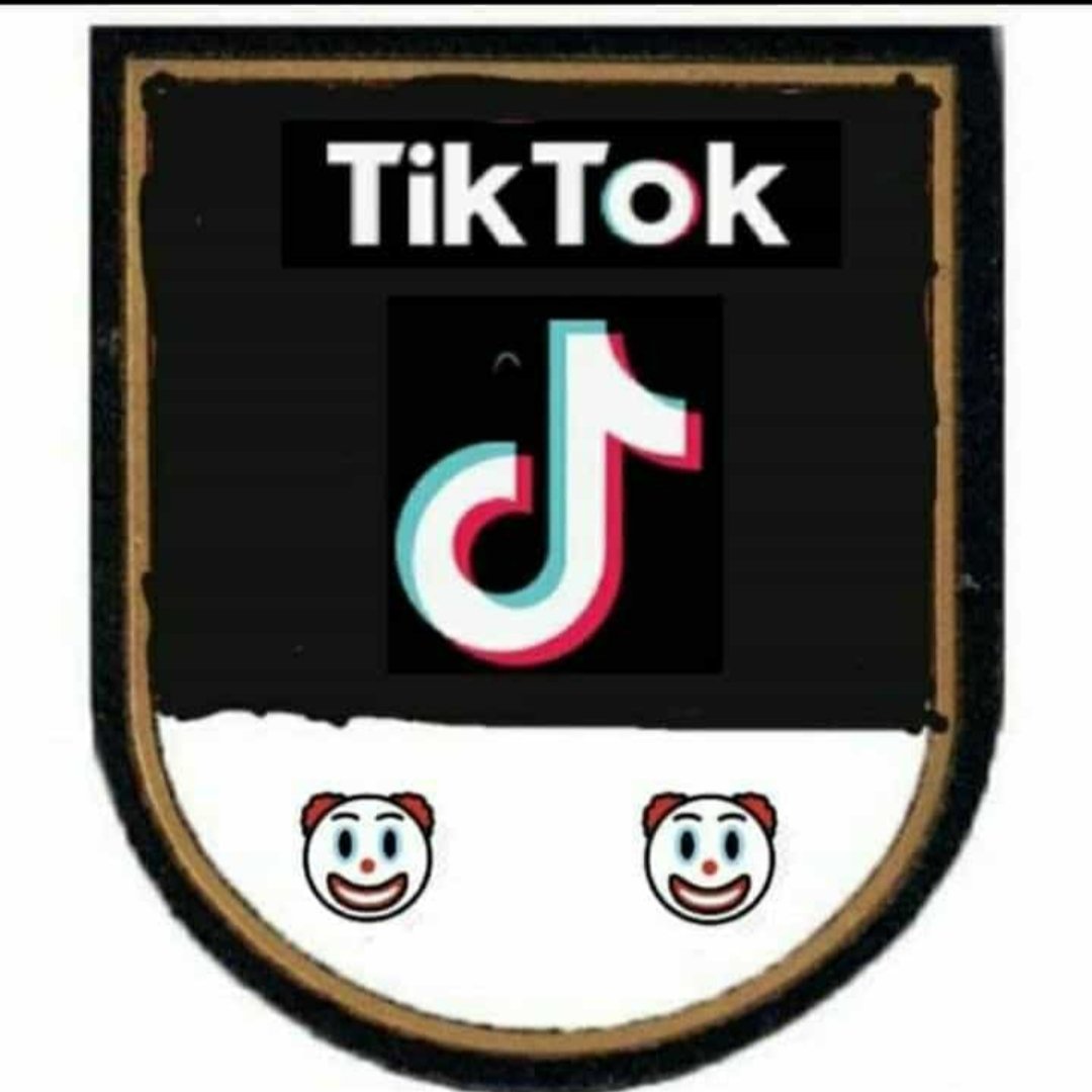 Guardia Civil, Redes sociales y TikTok. Hilo con algunas claves⬇️

Últimamente, hemos asistido a sobredosis de presencia en redes de vídeos con temática G.Civil, distribuidos por la propia institución o miembros de ella, mayormente mediante TikTok

Hay polémica
#Respetaeluniforme