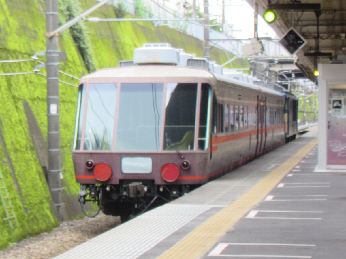 photodiningcar's tweet photo. ゆとり廃回
日の丸だが当時の自分にうまく撮るためにできることはほとんどなかった
現役時代を見たことのない私にとっては撮れただけでも御の字 https://t.co/d6yuCSRm0n