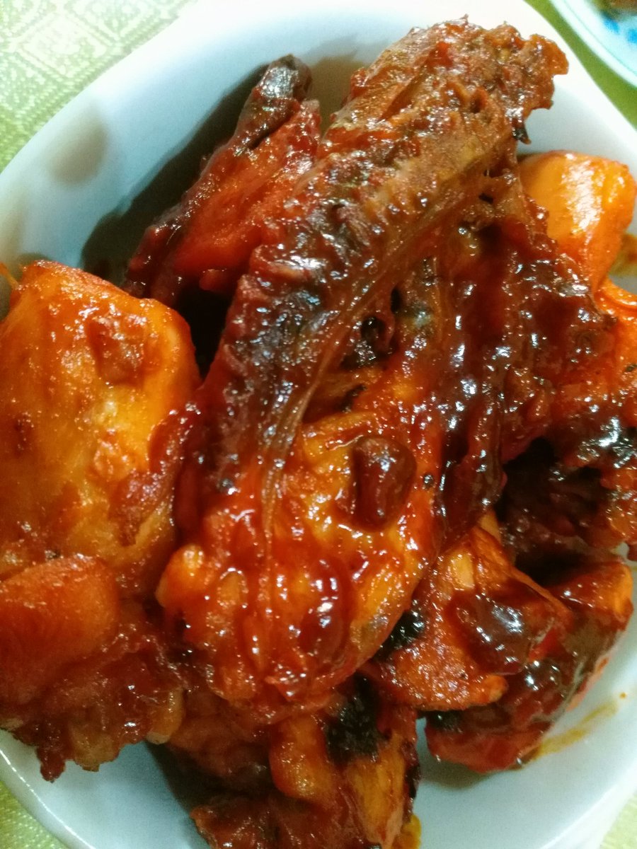 AymasosOhsem's tweet photo. REMPAH AYAM MADU SUPER SEDAP!!!👍👍👍👍👍👍

Siapa nak?? 
Sesuai untuk super mommy yang busy kerja☑️
Pagi boleh perap ayam@ daging@ seafood, masuk peti ais. Mudahkan? 

Balik kerja tinggal masukkan dlm kuali ajaib. 10minit siap!🍗🍗🍗🍗🍗

https://t.co/MBoI6HFkVN https://t.co/GBFOTQ0enU