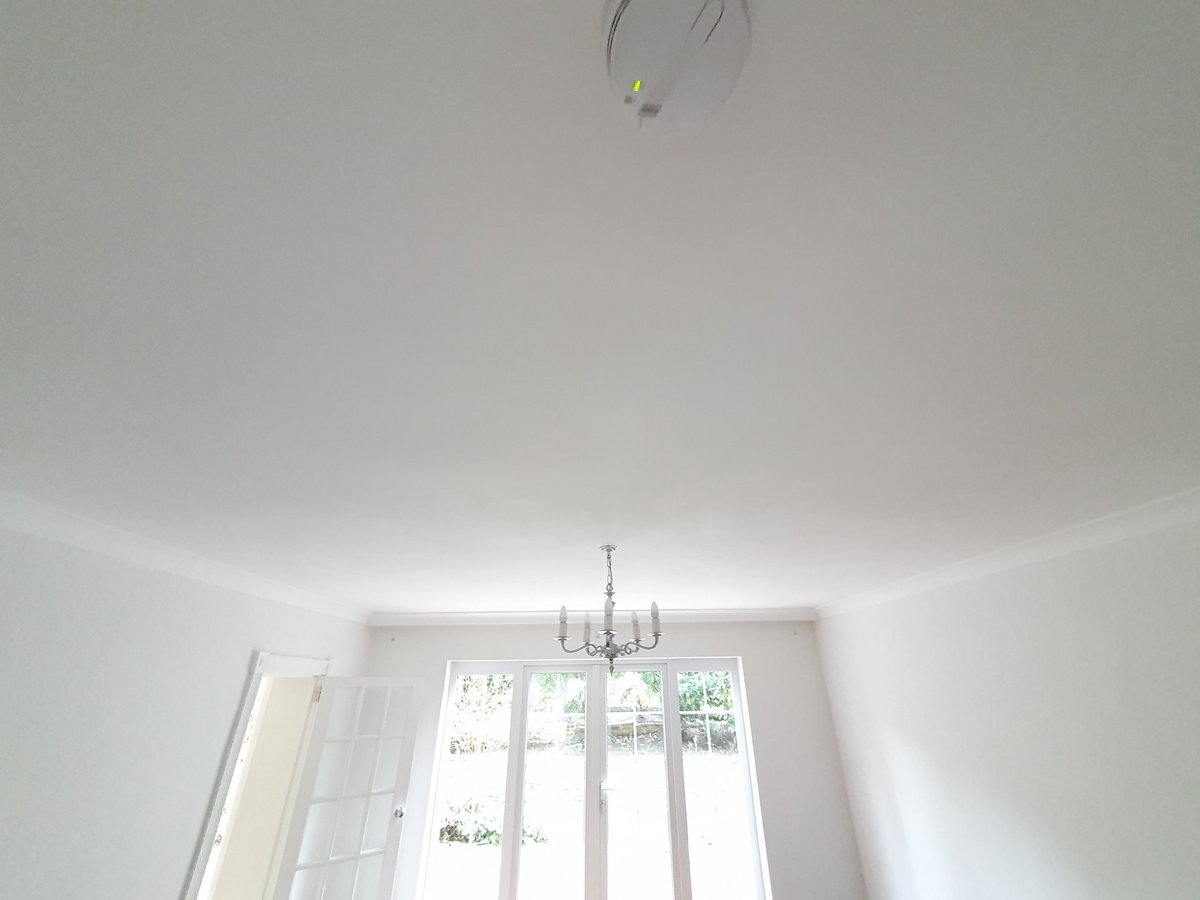 VMpropertyDIY's tweet photo. Nice dรฉcor! Dulux all the way through the property ๐๏ธ๐ ๐๐ #bestdecorators #decorator #Decor #ascot https://t.co/u6JKNK2AaR