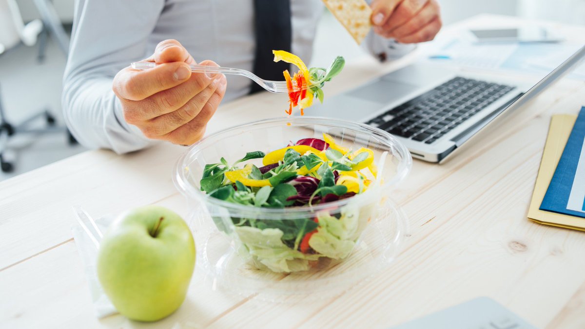 How to offer tasty snacks for your meetings during the pandemic😋: 

🥗 Choose individually packaged meals and treats
🥗 Clearly labelling staff orders when they arrive 
🥗 Order individual drinks, meals and snacks
🥗 Separate utensils out into sets for each staff member