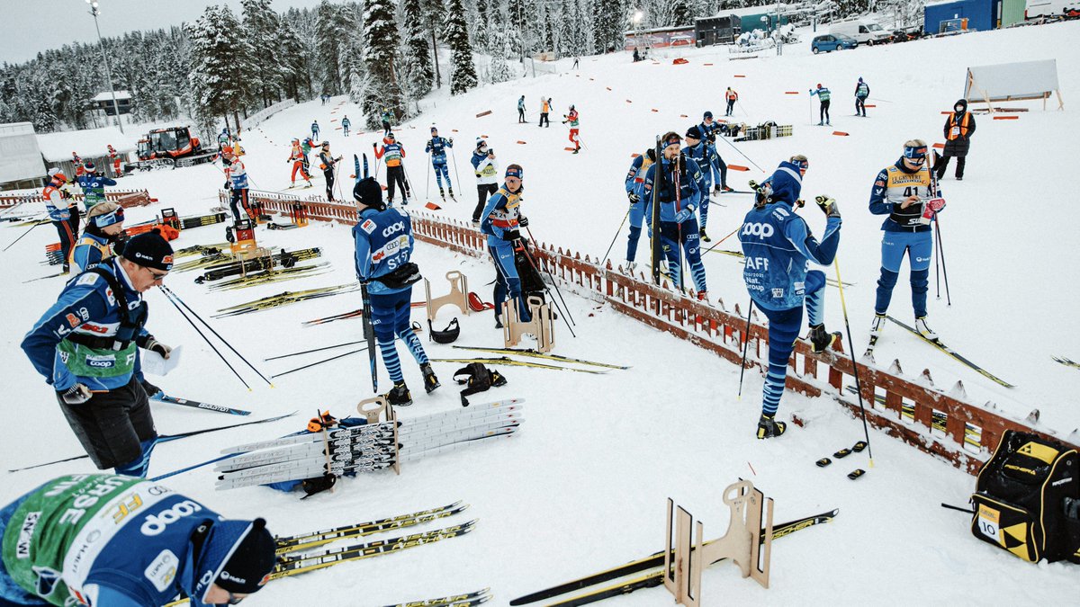 ❗️Suomen maastohiihtomaajoukkue jättää Davosin 🇨🇭ja Dresdenin 🇩🇪 maailmancupit väliin koronapandemiatilanteen vuoksi. 

ℹ️ Lue lisää päätöksestä ja joulukuun suunnitelmista 🔗 hiihtoliitto.fi/maastohiihtoma…

#hiihto #COVID19