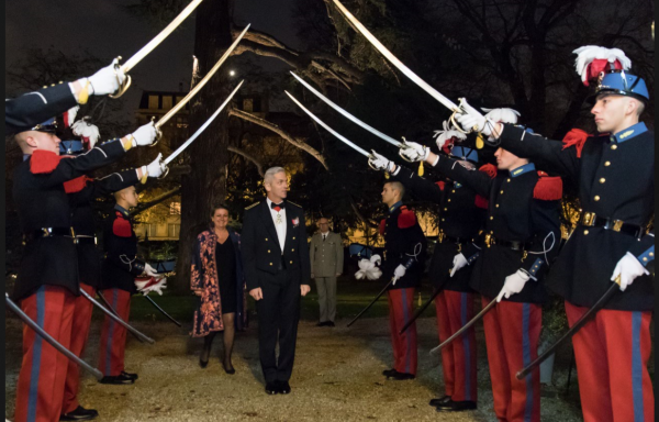 En dehors de  @SaintCyrCoet, qu'ils soient en métropole ou en opération, les officiers se retrouvent ensemble le jour "2S" pour fêter l'occasion.