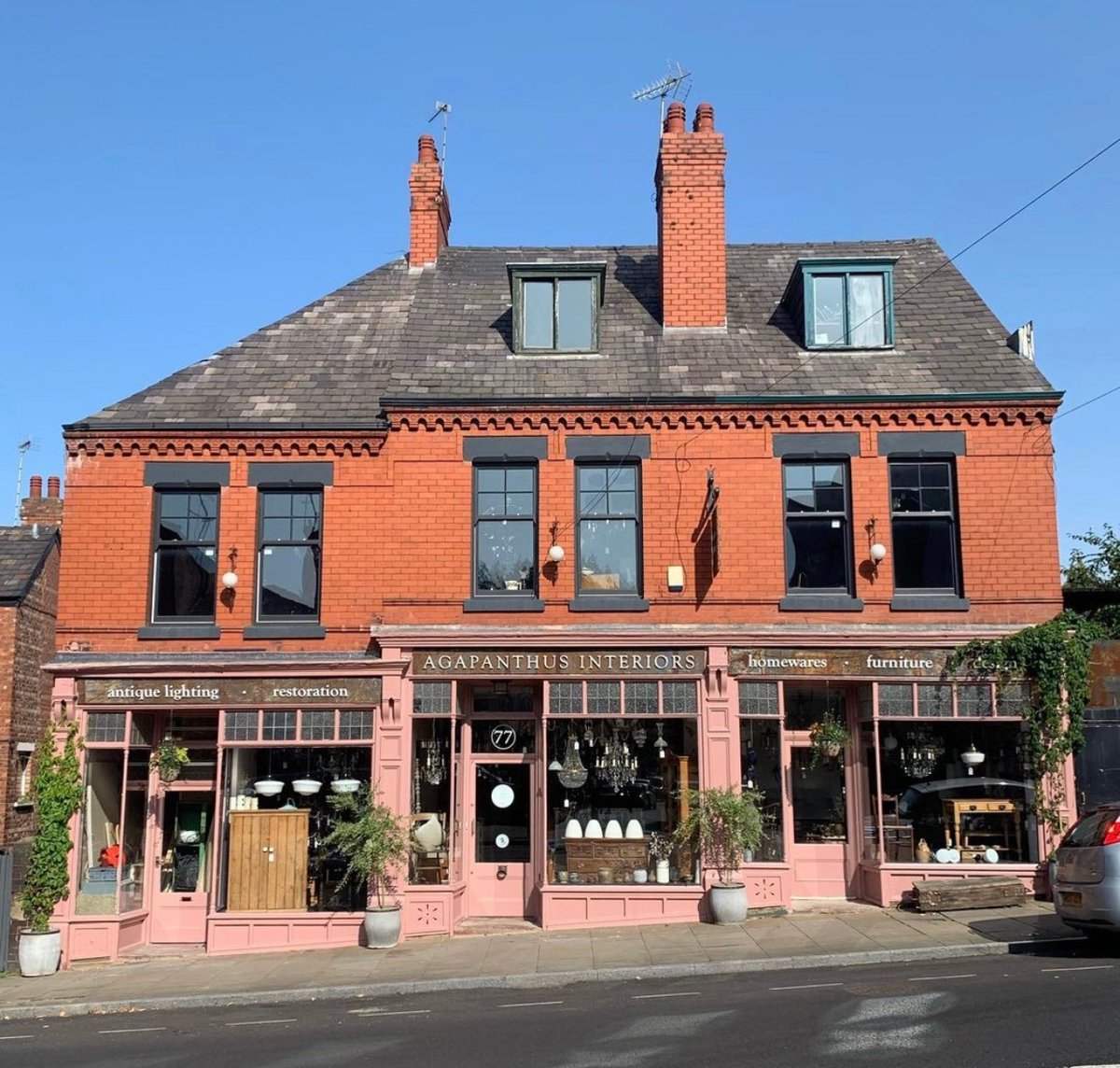 Welcome back shops of Stockport - It's now time for the people of Stockport to head out and support them in a safe and responsible way - We know you will 🤛  #onestockport #adoptashop #shoplocal 

Tag your favourite Stockport shops below so we can share them! 

📷 <a href="/Agapanthusint/">Agapanthus Interiors</a>