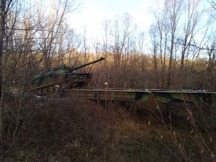 comlogterre1's tweet photo. Le #516RT a participé à l'exercice "Lieutenant-colonel GRAVIER" du @CDC_13RG et mis en œuvre ses savoir‐faire Appui Mouvement au profit des unités interarmes participantes. Un entraînement profitable à tous au plus près de la réalité.
#PrépaOps #COMLOG #LogOPS #POIA https://t.co/7pE5Xhfieb