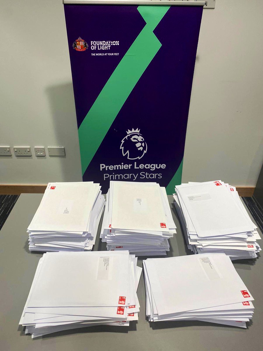 SAFCFoL's tweet photo. ๐ฉ ๐๐๐ธ๐ถ๐ผ๐ด๐ฟ ๐ท๐ธ๐ฟ๐ผ๐๐ธ๐
๐ ๐ฉ
Our brand new @PLCommunities Primary Stars activity booklets have been sent out to schools this week, winging their way to almost 350 pupils - enjoy!
#PLPStars | #FoLFightsBack https://t.co/TAkUFrcq3f
