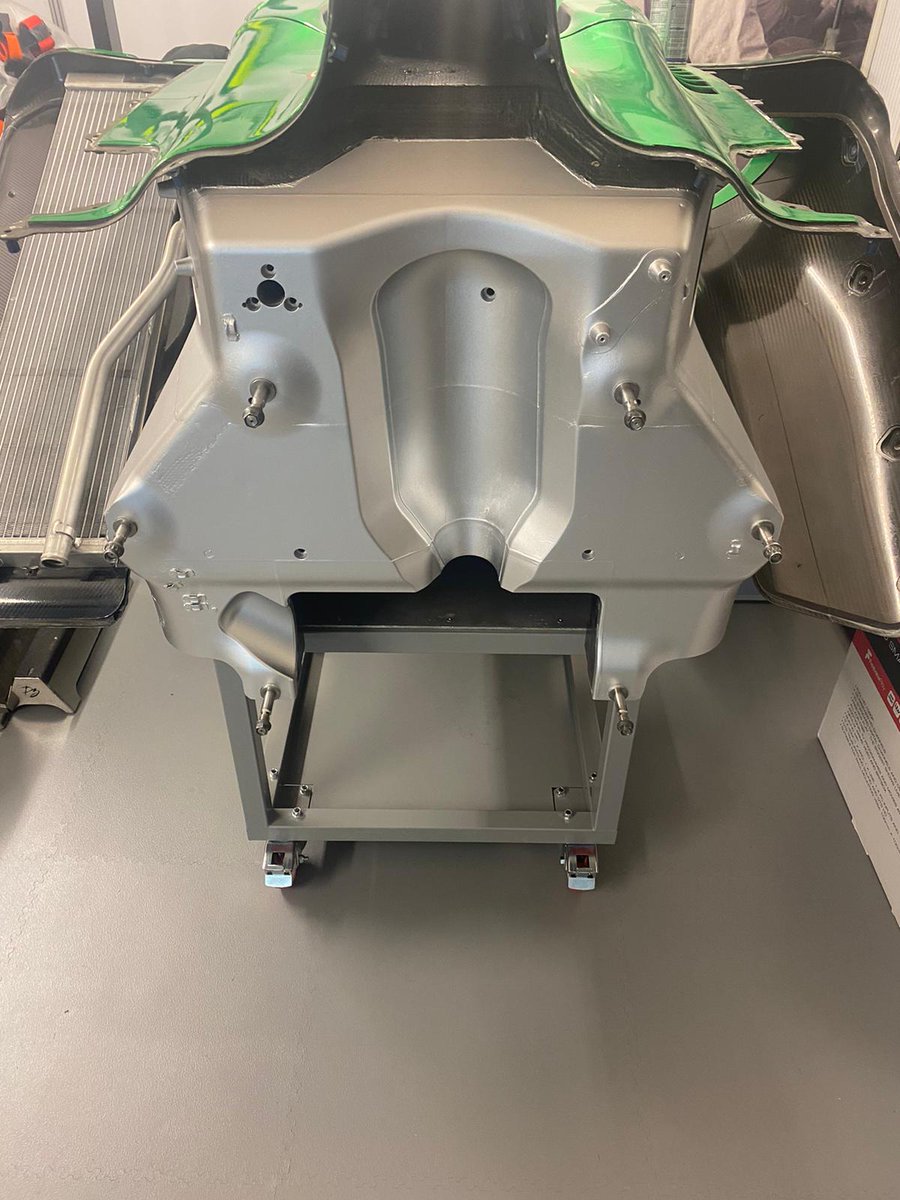 KevTs's tweet photo. I am pleased to say we have some traction with a gearbox rebuild completed and the back of the monocoque looking how it should. Great work team. https://t.co/J2Nbwv9HoS via @KevTs https://t.co/jlSbANoLvT