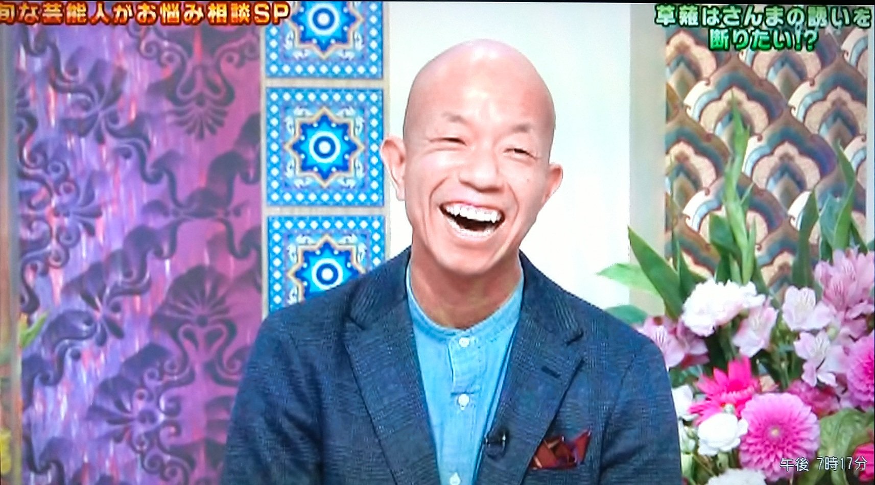 Kuni 録画してたさんま御殿見ながら 小峠さんの犬歯 八重歯 って こんなだったんだ って 今さら気付いて 思わず一時停止してしまいました T Co Bkvouqqd1d Twitter