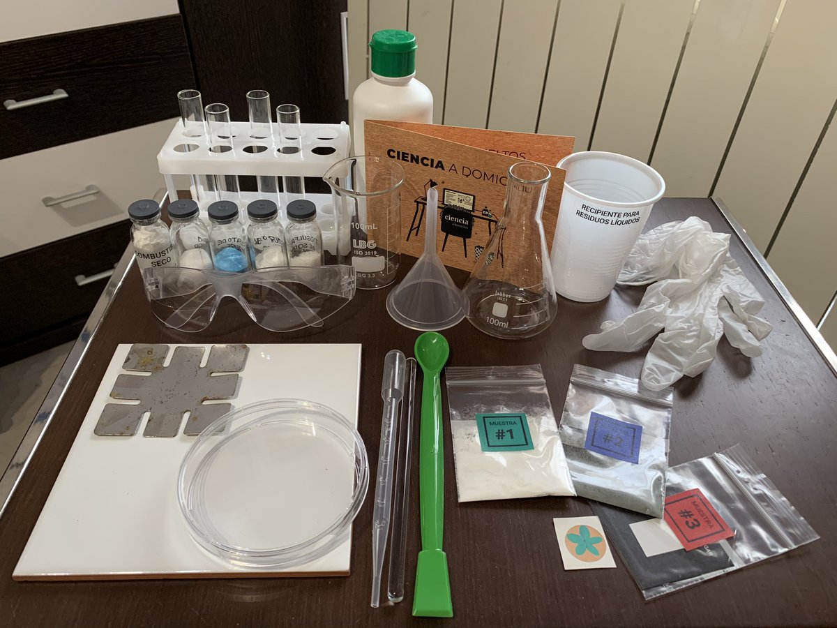 sgilcastro's tweet photo. ¡Llegó! El pasado jueves, aparte de pasármelo teta con mi peque en el concurso online de ciencia Smart Thursday, fuimos los ganadores de uno de los packs de #cienciaadomicilio. Fantástico! Estamos deseando ponernos enseguida a resolver el caso 🥰♥️ Gracias @SmartBarcelona1 https://t.co/ztaZK5F7XX