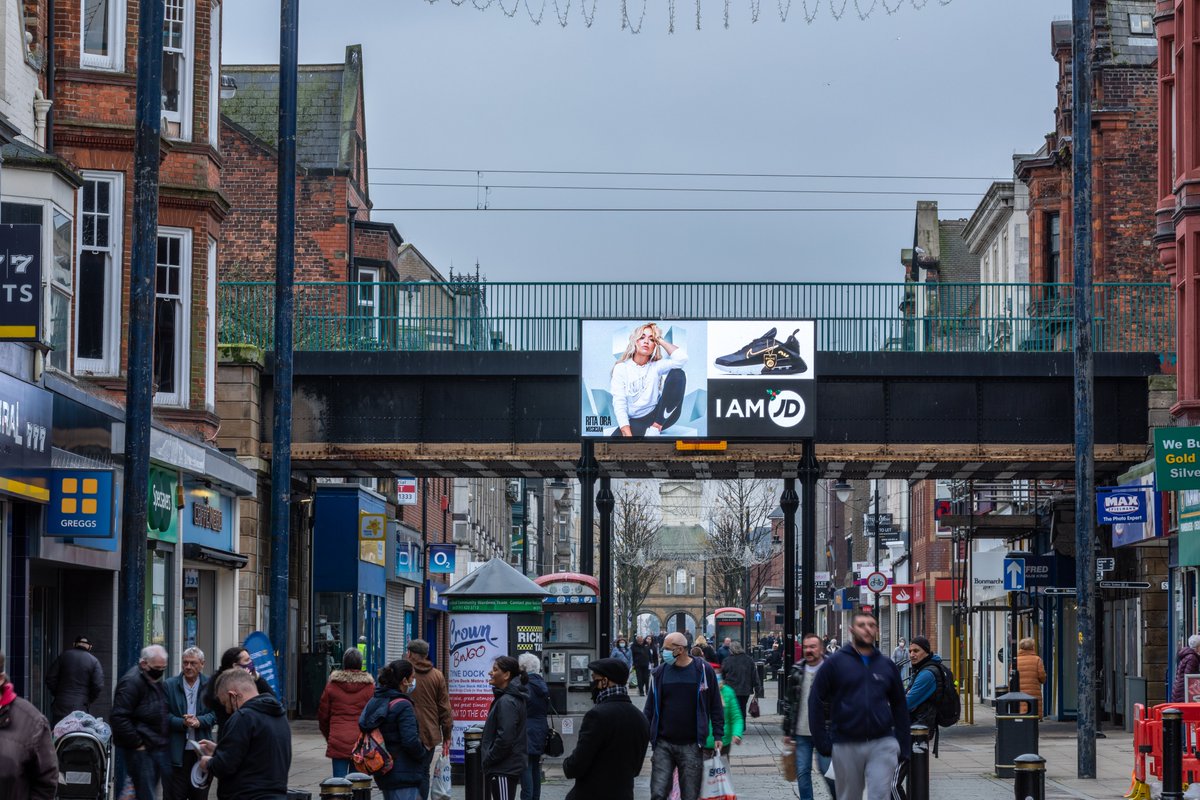 MarkSmartDooh's tweet image. Looking forward to seeing the retail sector getting back to normal #dooh #positiveooh #retail #christmas #shopping