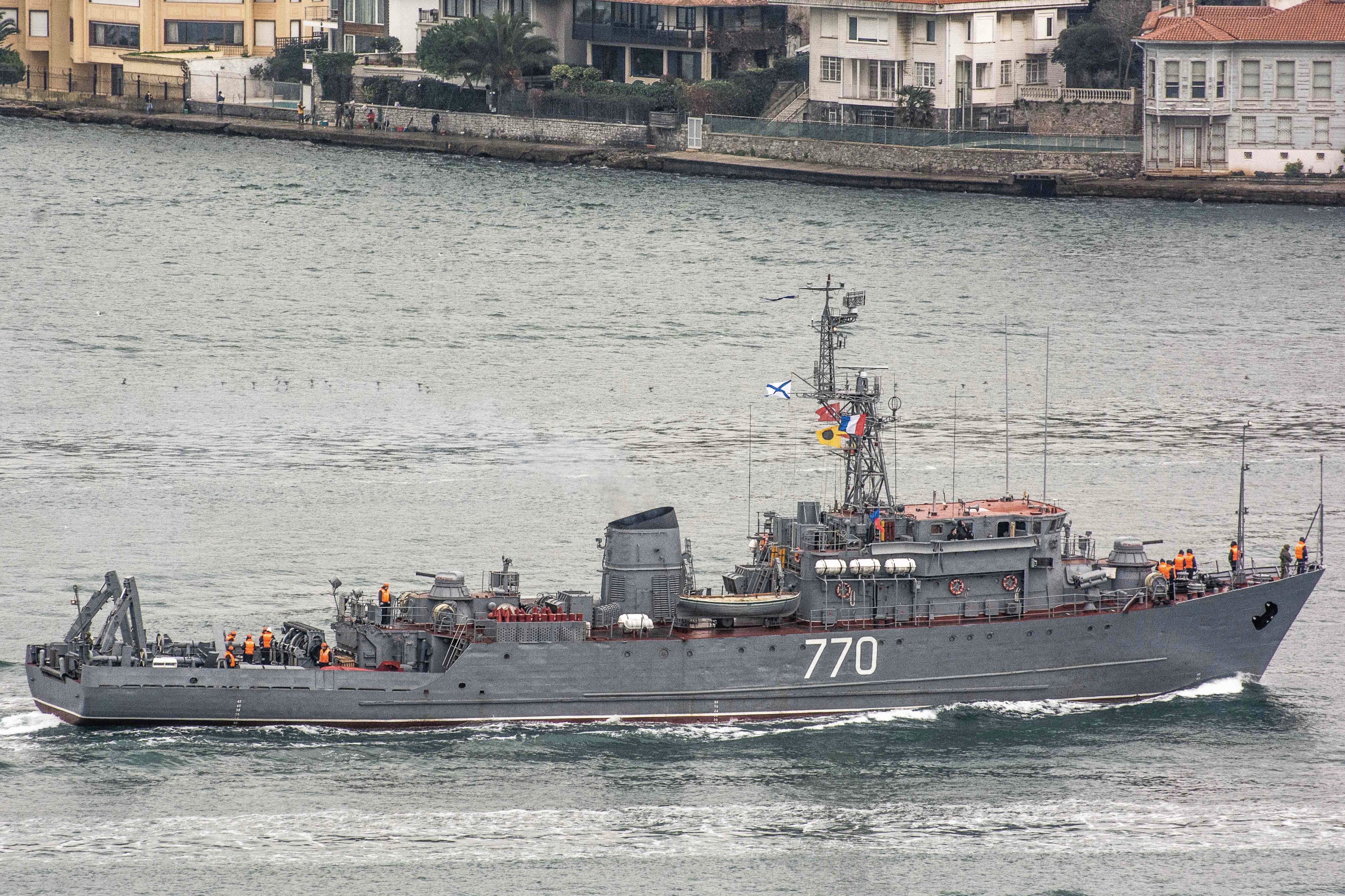 Вице-адмирал захарьин тральщик. Мтщ иван антонов. Минные тральщики что это. Морской тральщик турбинист. Тральщик 1265 северный флот.