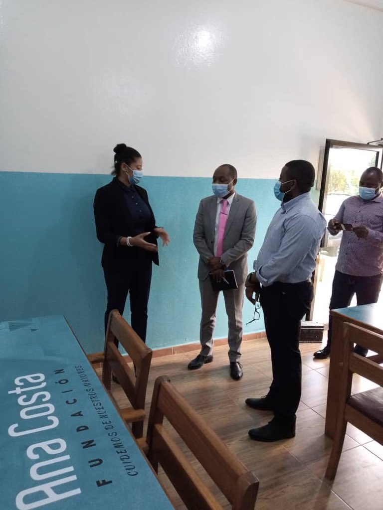 25/11/2020 #NacionesUnidas estudiará los mecanismos para apoyar la iniciativa de la labor humanitaria del comedor social para ancianos de la F.A.C, palabras del oficial de coordinación <a href="/MatiasNgale/">Matias Ngale</a>