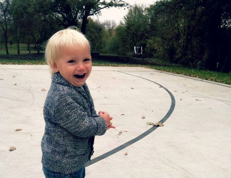 10 Things My Toddler Actually Needs For Christmas - mothering.com/articles/10-th…