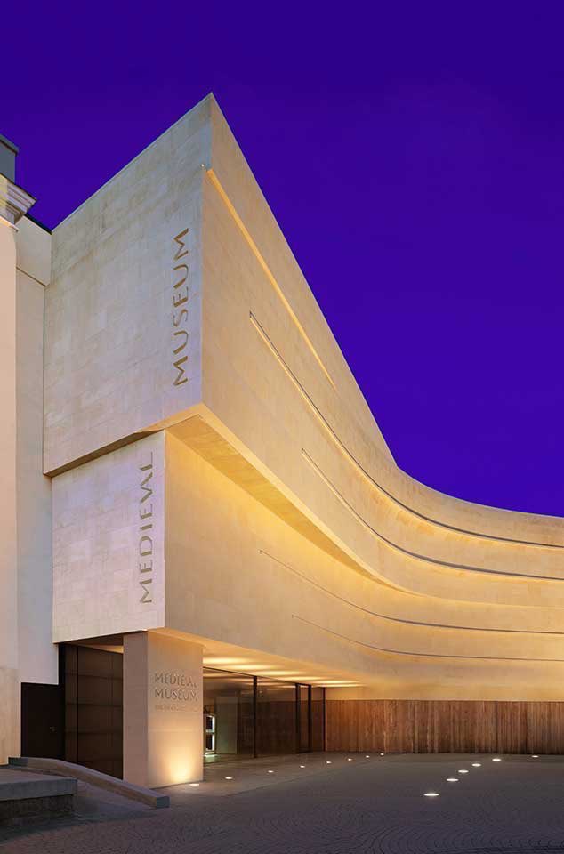 Waterford Treasures Museum. It’s redevelopment & integration of historic sites is exceptional. Visit it’s dedicated website to learn more about this amazing museum:  http://waterfordtreasures.com&nbsp;