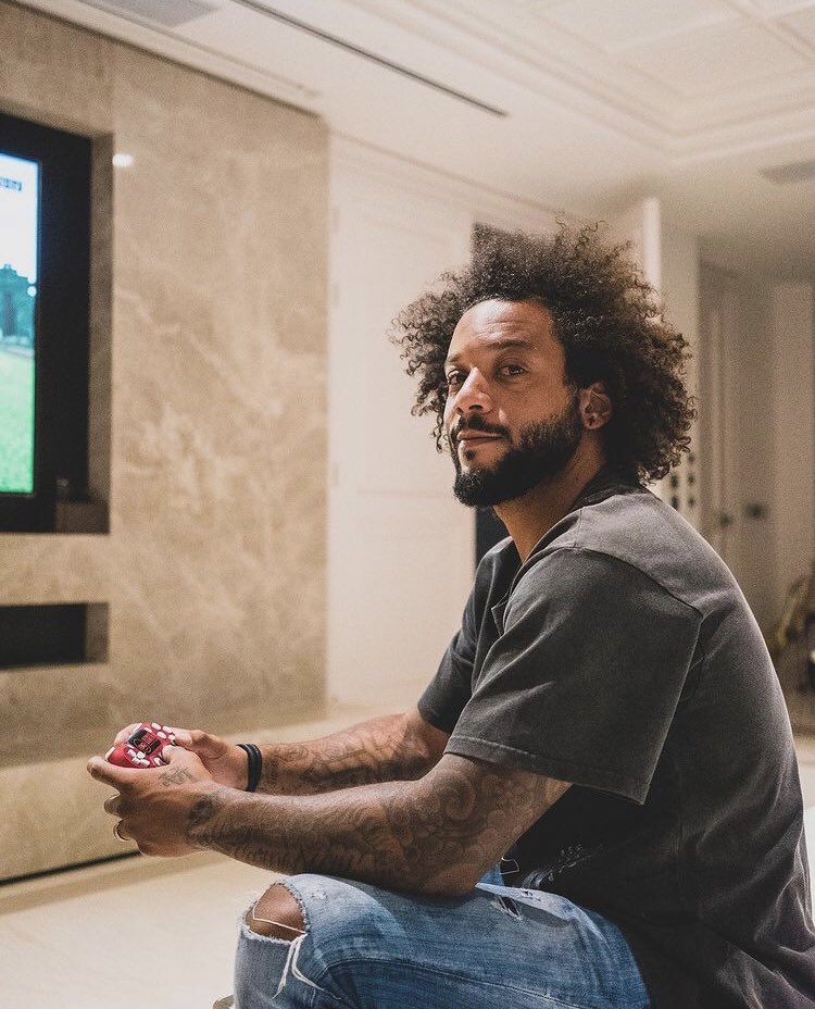 Marcelo but as you scroll down he gets more dogs(THREAD)