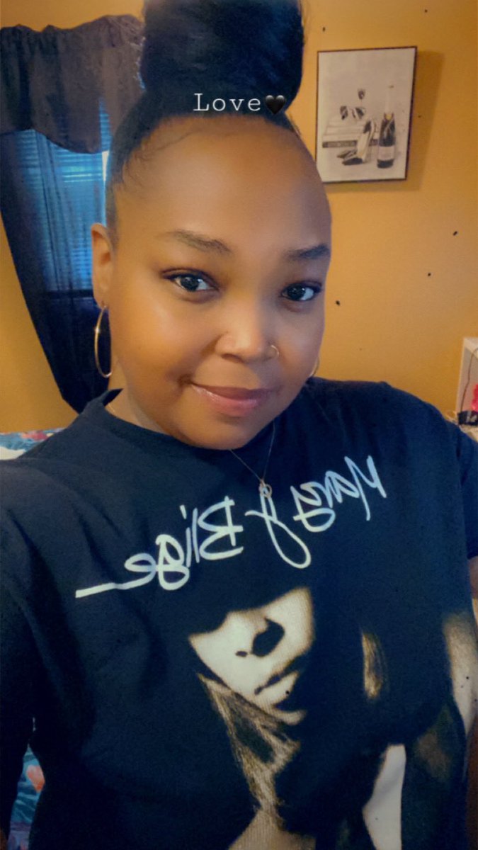 niccihurt's tweet image. Happy Birthday to me 💋
#chapter44💋