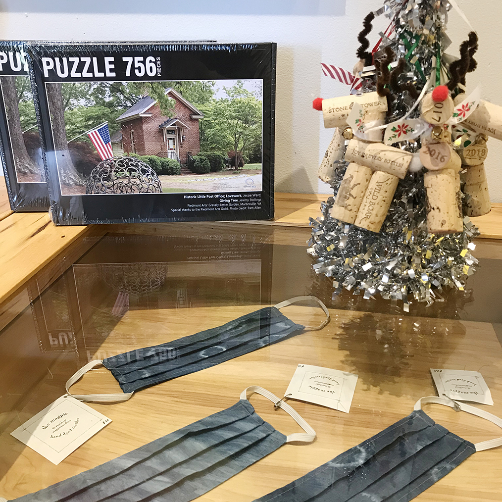Find unique holiday gifts in the #ShopLocal Gift Shop at Piedmont Arts. The gift shop is freshly stocked with handmade artwork and gifts. From jewelry to puzzles to custom face masks, there's something for everyone on your list. 

#ExhibitSpotlight #ShopLocal
