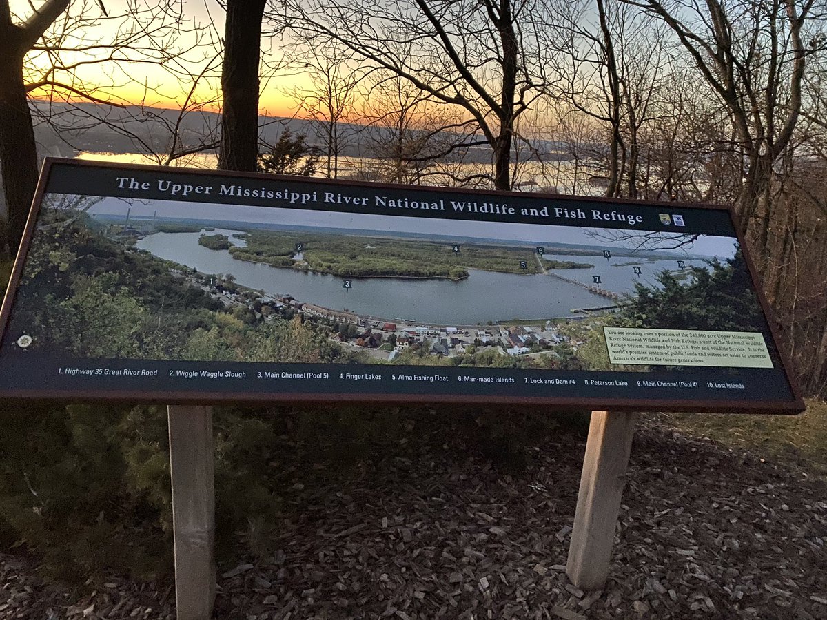 DrJovanelly's tweet image. Day 2: Science Is US. My global water quality assessment was closer to home this past week when I focused on the Upper Mississippi River basin. #ScienceISUS #ScienceAdventCalendar