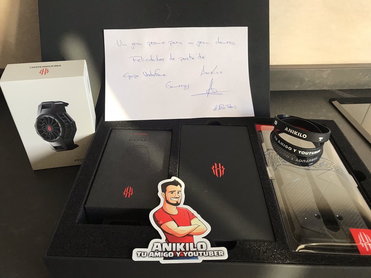 😎 Acabo de enviar el premio al ganador del sorteo 🎉#RedMagic5GLite #ExclusivoVodafobe

📲 Que lo disfrutes @juanchiivies