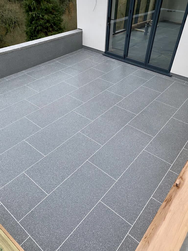 westwoodliquid's tweet photo. Now THAT is a #terrace!ππΌ
For this new build detached property, the developer wanted a waterproof solution with composite decking, but chose #WestWood as an alternative solution. The @ProgCoatings team have done a first class job πππΌ
#balcony #waterproofing #tileeffect https://t.co/6wiN1R18f0