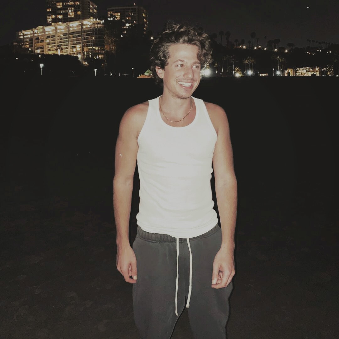 ___parlie___'s tweet photo. Can I get 70 replies with  #HappyBdayCharliePuth and rts for this birthday boy? https://t.co/Yqq3BK1TmZ