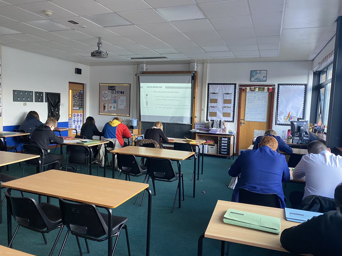 missmthomson's tweet photo. N4 were working incredibly hard on their creative writing task in response to ‘The Hate U Give’. You could have heard a pin drop - so proud of their hard work 👏🏻📖📝 @LHS_English @LarbertHigh https://t.co/mQekoPkOqn