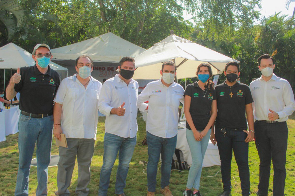 ReNMoNrOy's tweet photo. A nombre del Gob. @HectorAstudillo y en presencia de @jorgexsa Presidente Municipal de Zihuatanejo, dimos inicio por Primera vez en Guerrero, al Torneo Estatal de Robótica.
Buscando impulsar y promover a jóvenes de todo el Estado, en un torneo de competencia diseñado para ellos🤖 https://t.co/h0NxwzI5iE