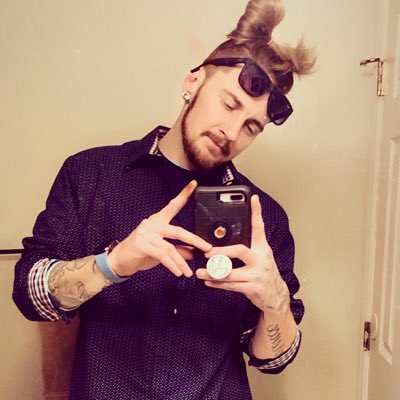 DillonL1992's tweet photo. #NewProfilePic https://t.co/OeaVuBHz9Q