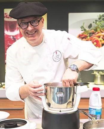 GroupeSEB's tweet photo. RDV ce soir pour l’atelier de cuisine de notre Chef Bruno Blancho, organisé dans le cadre du #CharityWeek ! Dès 18 :00 cuisinons ensemble pour faire saliver vos papilles autour de 2 recettes de saison et économiques : https://t.co/Tfo8bmCR0h
#InsideGroupeSEB #FondsGroupeSEB https://t.co/KMD6DX5f1P