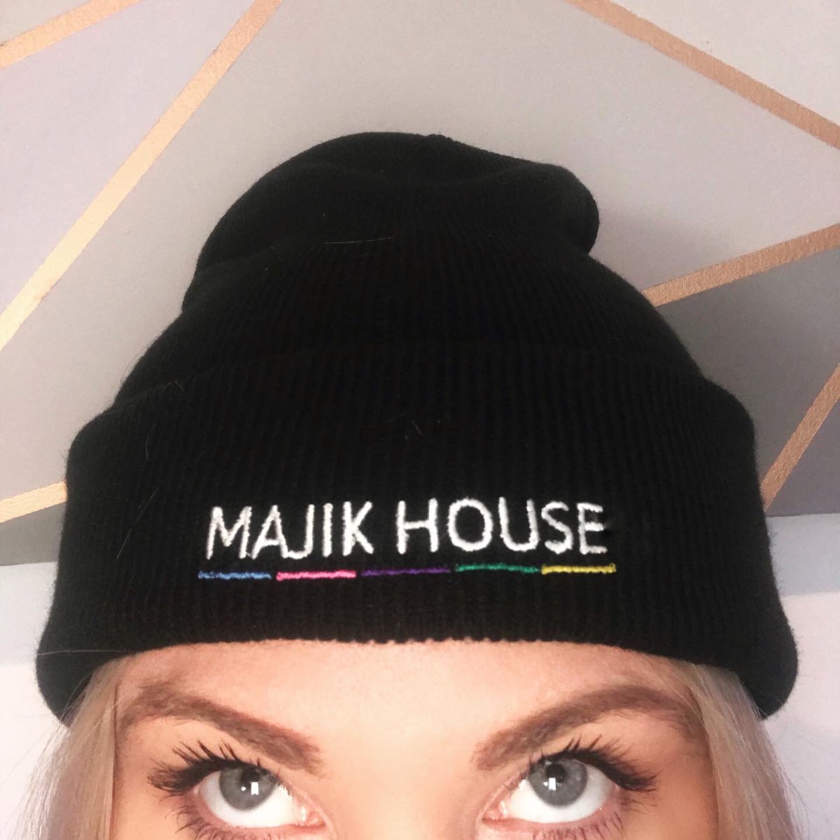 MajikHouse's tweet photo. Some new branded items to help keep our team warm and safe during the winter months 😷

#smarthome #masks #beanies #branded #brandedclothes #masksofinstagram #brandedmasks #facemasks #smarthometechnology #safetyfirst #safety https://t.co/anHMZnec80