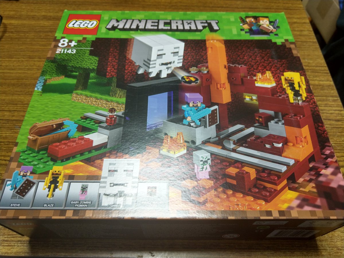 櫻色 Twitterissa Amazonブラックフライデーで買ったレゴマインクラフト これ1セットで地上からネザーゲートを通ってネザー をトロッコで移動っていう一連の情景になってるのがめちゃくちゃ良いね そのうちまた手持ちレゴマインクラフト全部繋げてみよっと