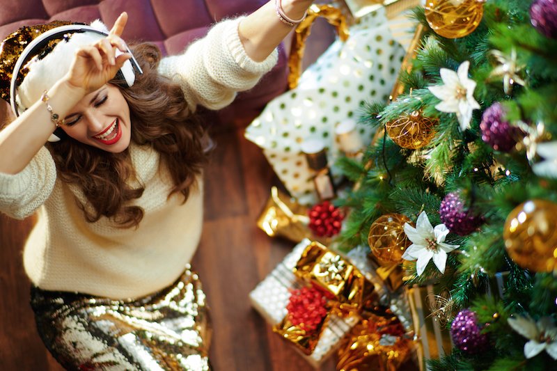Gulliverretail's tweet photo. Tune into @Sunshine1068fm  everyday until Christmas for your favourite festive songs Sponsored by @Gulliverretail #Christmas #music #tistheseason https://t.co/gq5i6AOKcl