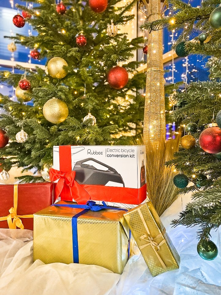 RubbeeDrive's tweet image. Rubbee X fits nicely not only on Your bike but also on the top of Your Christmas gift list! 🚴 ⚡ 🎁

#rubbee #ebike #ChristmasTime