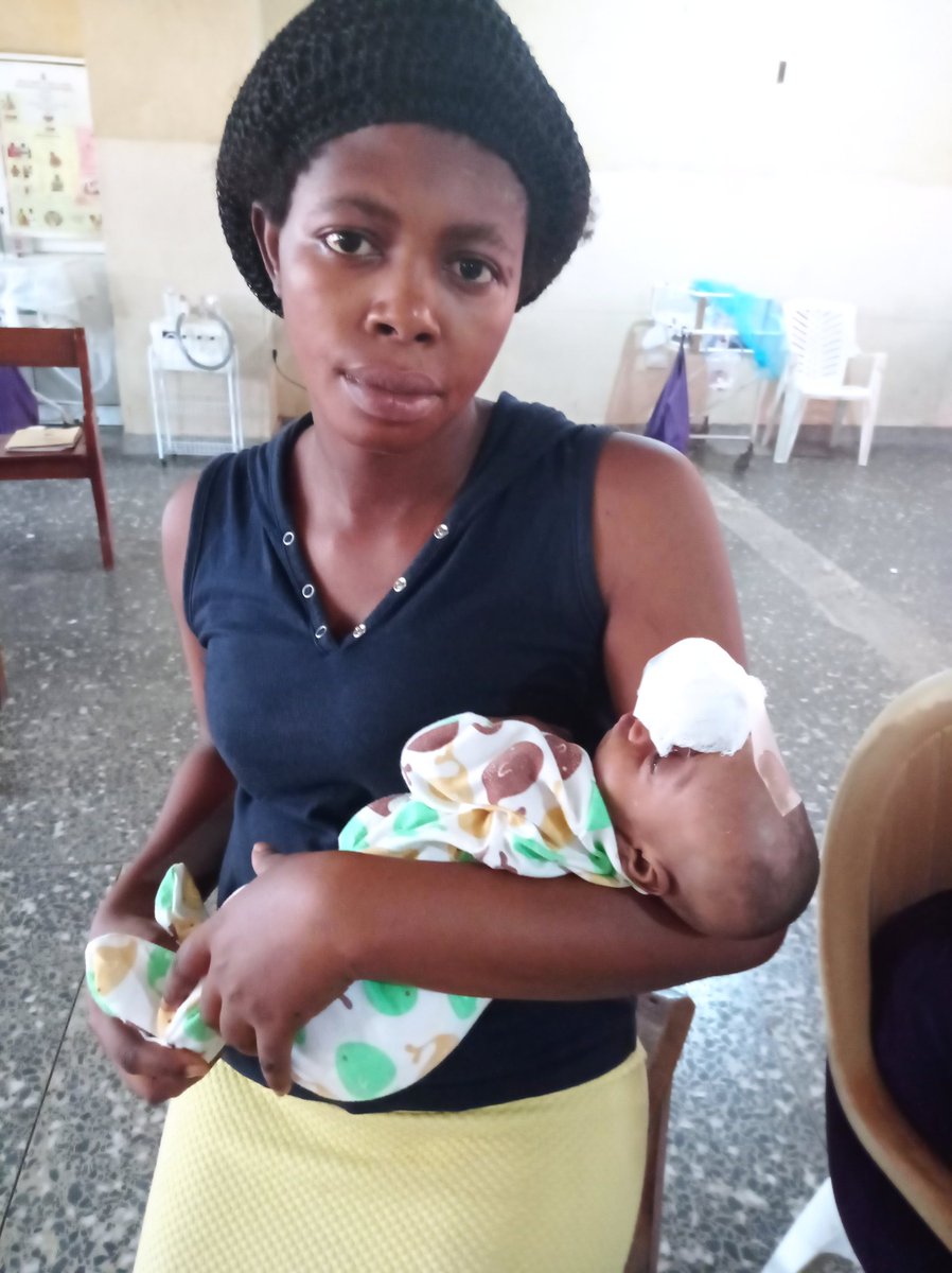 _Hacksam's tweet image. On Monday night I got a call from my friend @ethothikambell about a lady who gave birth to a baby boy with a medical condition that needs urgent attention.

At about 3pm yesterday, I headed to The University of Calabar Teaching Hospital to meet the mother and child.