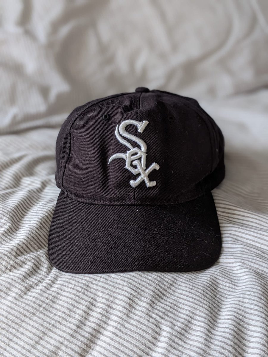 I’ve got some #vintage #90s #snapbacks for sale on my #Depop store - lovely and reasonably priced ♻️🧢

#DepopSeller #GreenFashion

depop.com/kidconventional