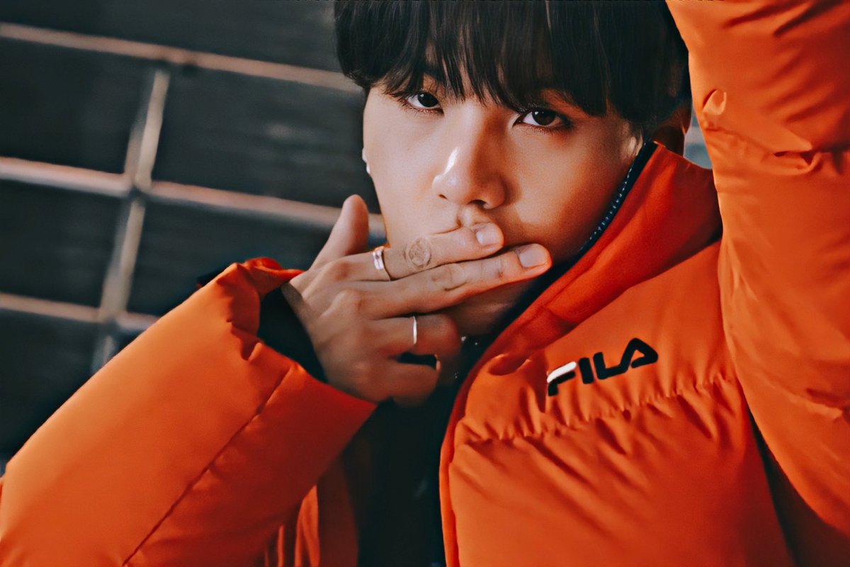 lemme kiss them for u sir